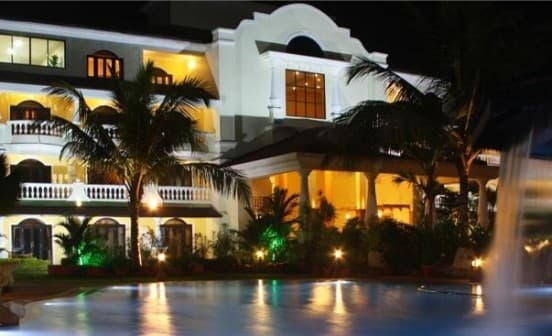 «Joecons Beach Resort»