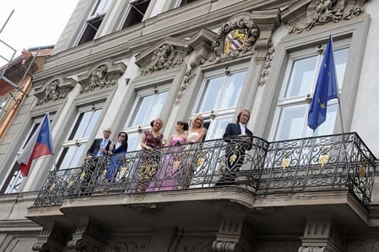 Церемония в центре Праги во Дворце Алипранди3