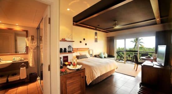 Outrigger Fiji Beach Resort