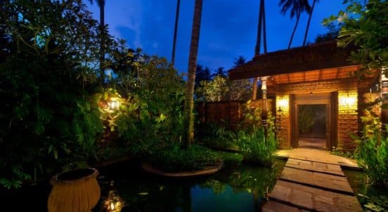 Reef Beach Villa Wadduwa