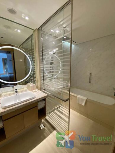 CROWNE PLAZA DIBAI MARINA